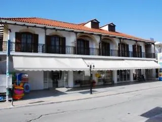 Montes & Hotell 2*