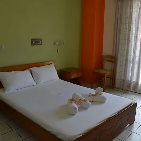 Hotel Montes &